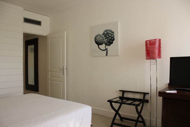 Hotel Le Saint Denis Экстерьер фото