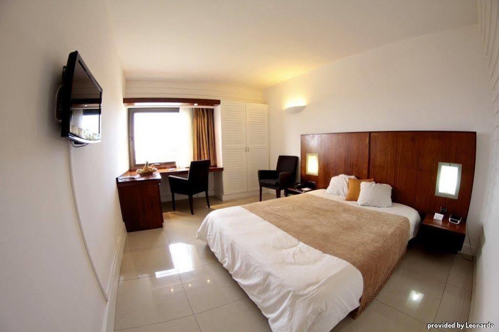 Hotel Le Saint Denis Экстерьер фото